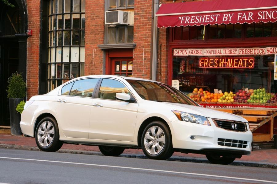  Honda Accord 2008 года  (US) (фото 33 из 47)
